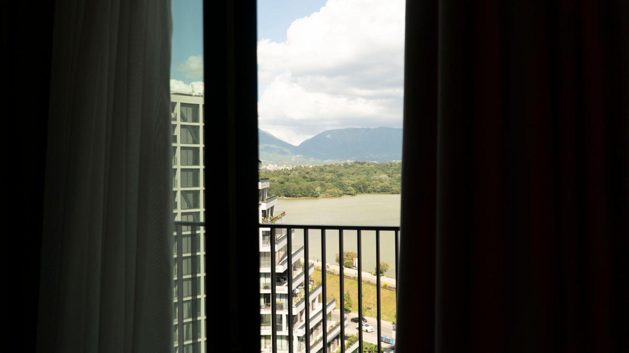 Kalpazo Lakescape Apartment